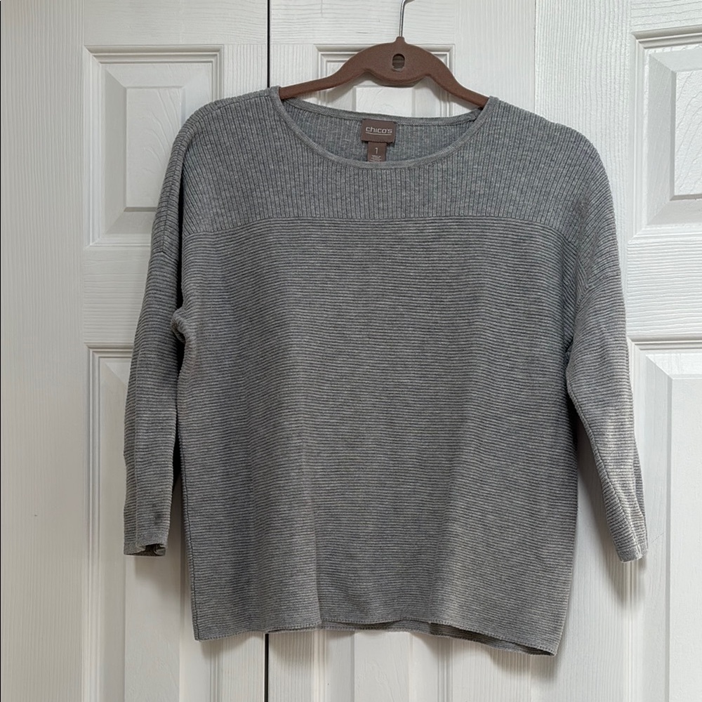 Chico's Gray Crew Neck Sweater with Relaxed Fit